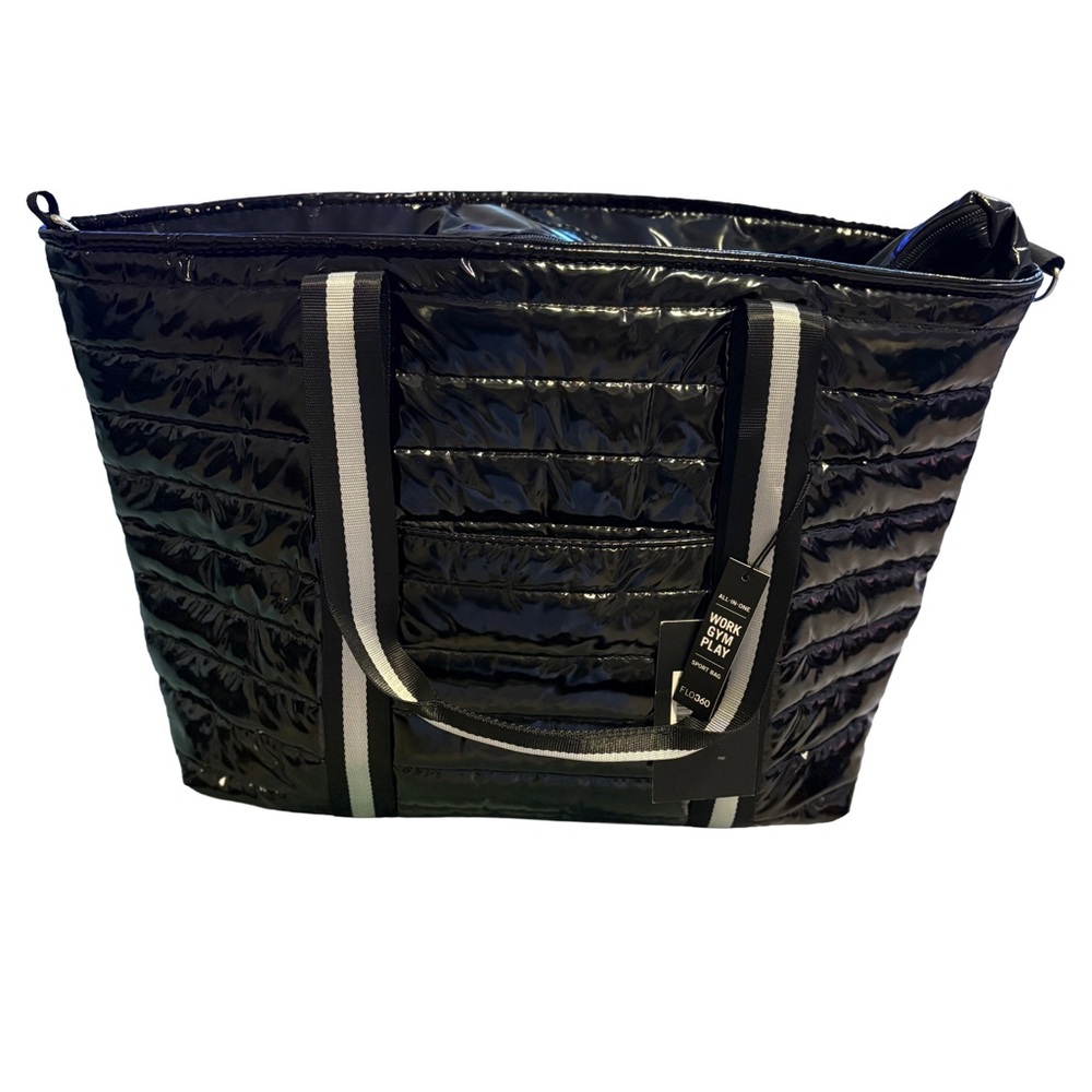 NWT Women’s Black Quilted Puffer Weekender Duffle Bag